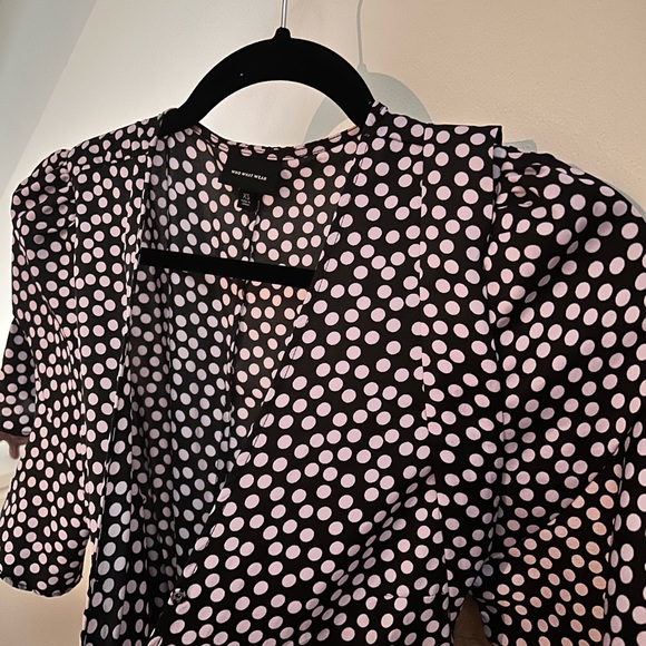 Super great fit wrap dress. New. Purple white polka dots. - Picture 3 of 4